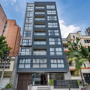 Housy Laureles Medellin